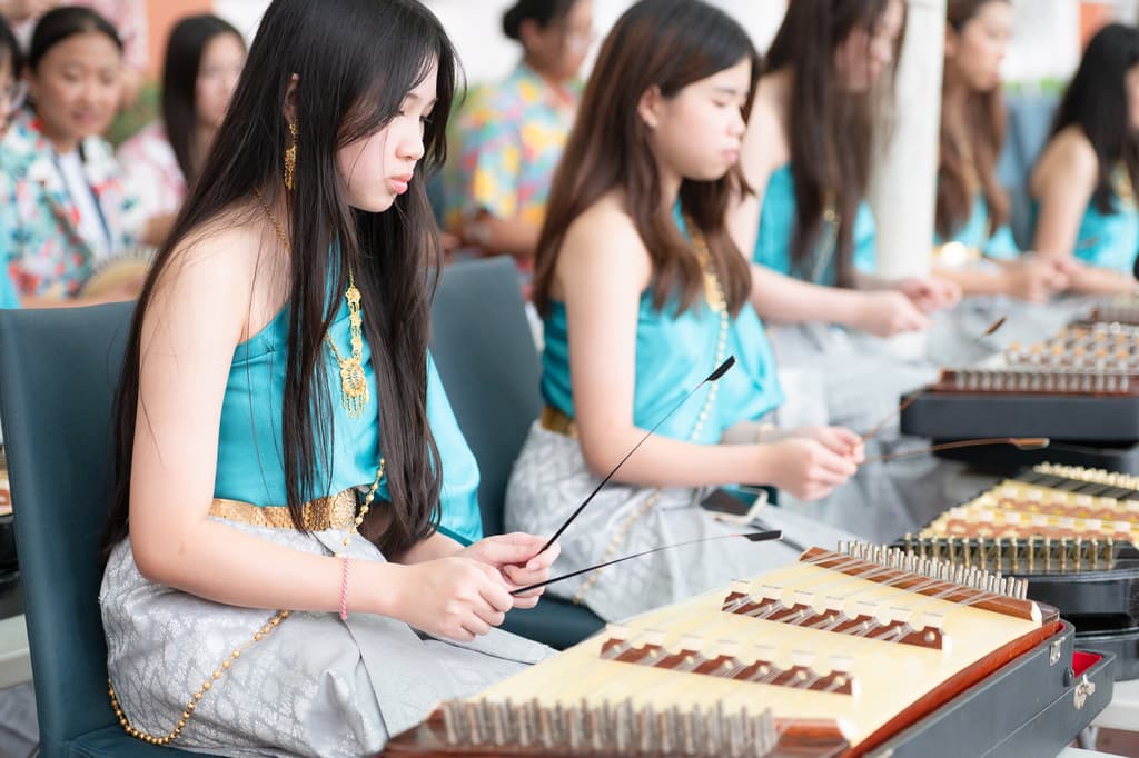 Students playing kim